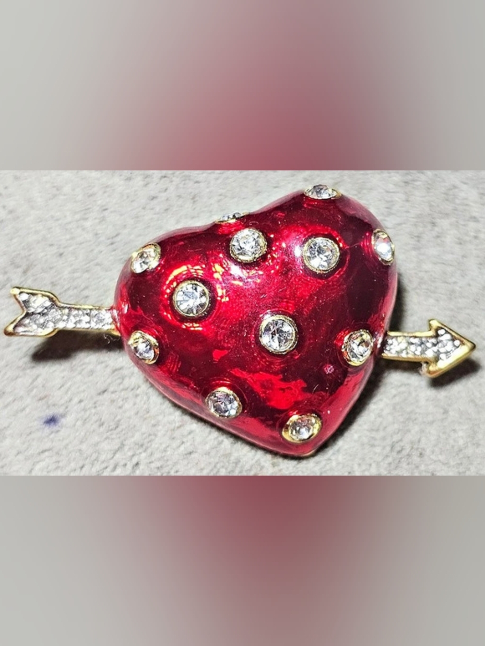 Avon Hearts Afire Heart and Arrow Brooch Red & Gold